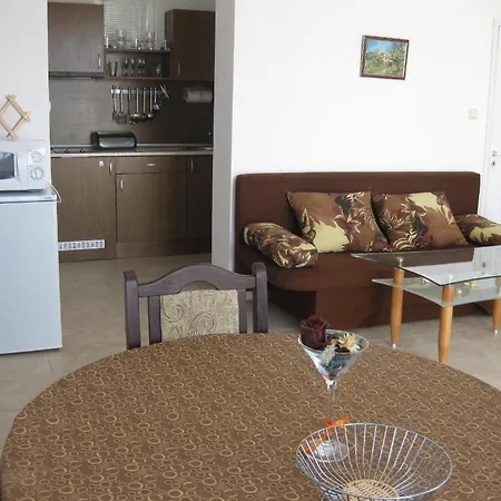 Holiday Vista Del Mar 2 شقة فندقية 3*