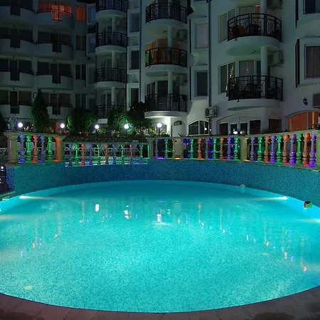 Holiday Vista Del Mar 2 شقة فندقية 3*